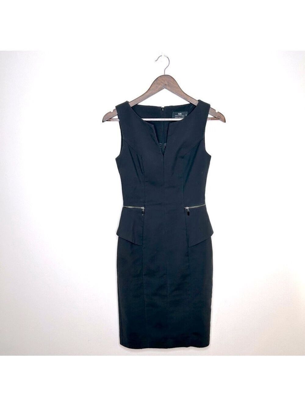 Cue Black V Neck Peplum Dress Zipper Details Size 4